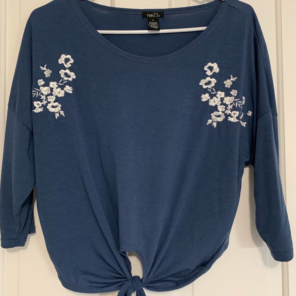 Cropped Embroidered Shirt